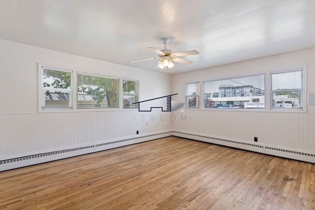 Building Photo - 338 E 200 S