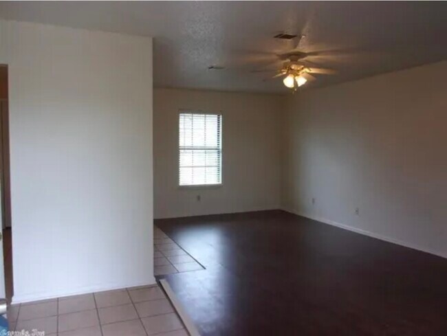 Foto del edificio - 1722 W 44th St