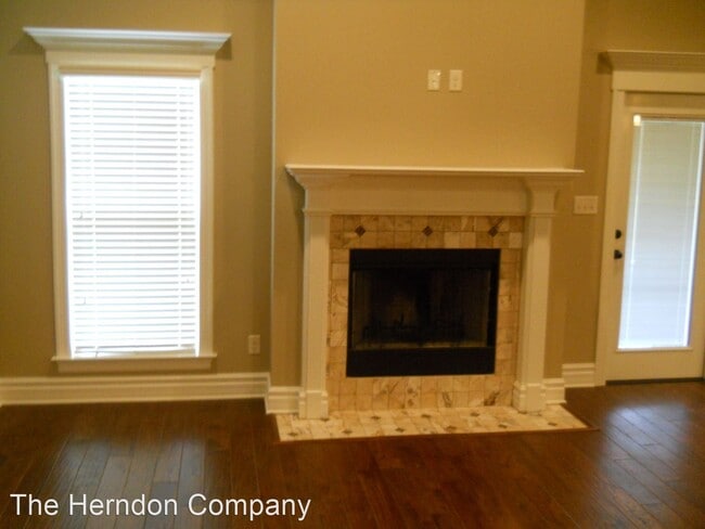 Building Photo - 4 br, 2 bath House - 3394 Norton Place
