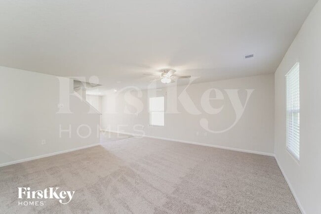 Building Photo - 8421 Deerwood Rd