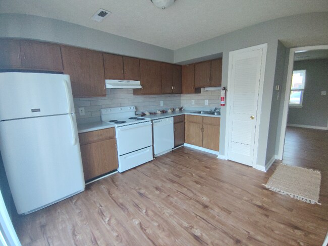 Building Photo - 24 Duiguid Dr