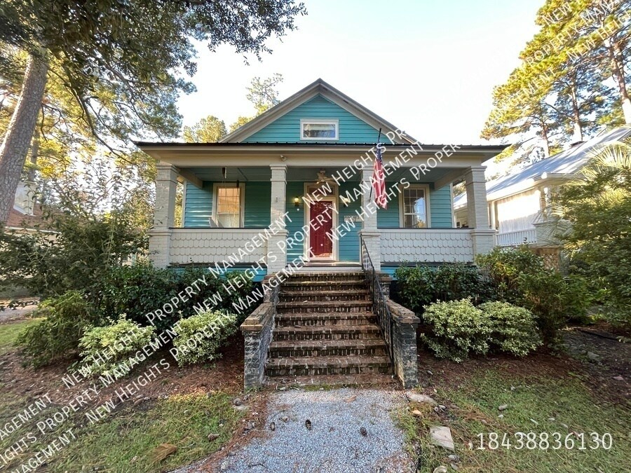 Foto principal - 3 Bedroom in Historic Summerville!!