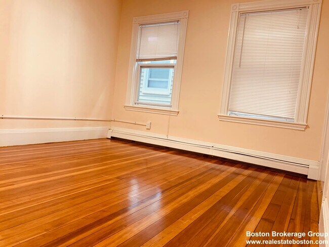 Foto del edificio - 31 Howell St