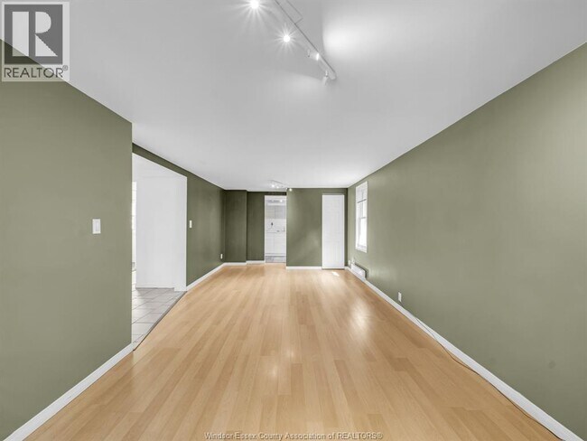 Building Photo - 758 Pierre Ave