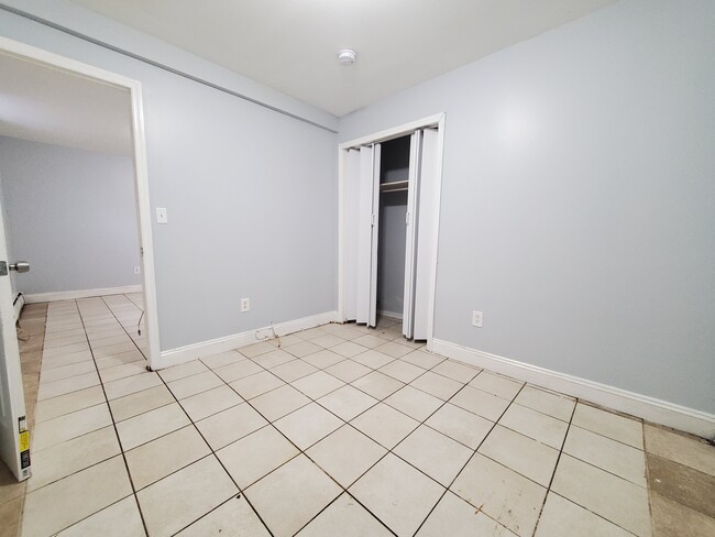 205 Union St 3 - 204 Union St