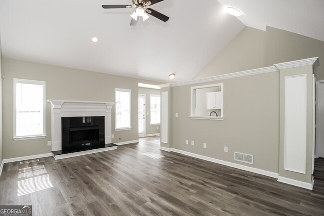 Building Photo - 33 Clearview Dr