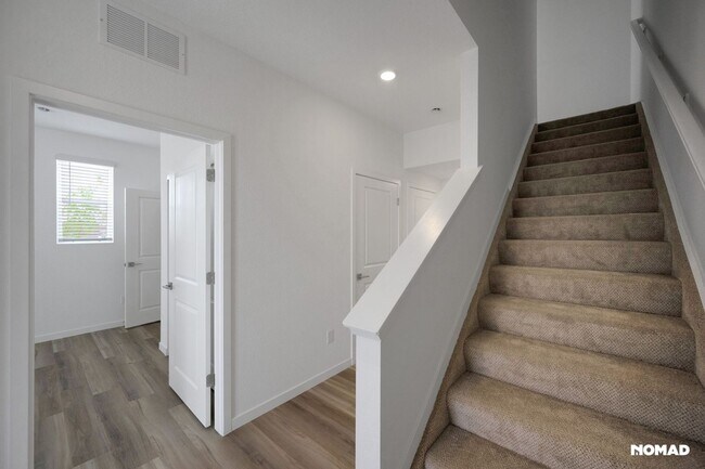Foto del edificio - Spacious 3BR Townhome in Broomfield