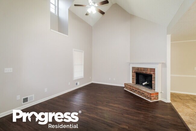 Building Photo - 271 Keller Dr
