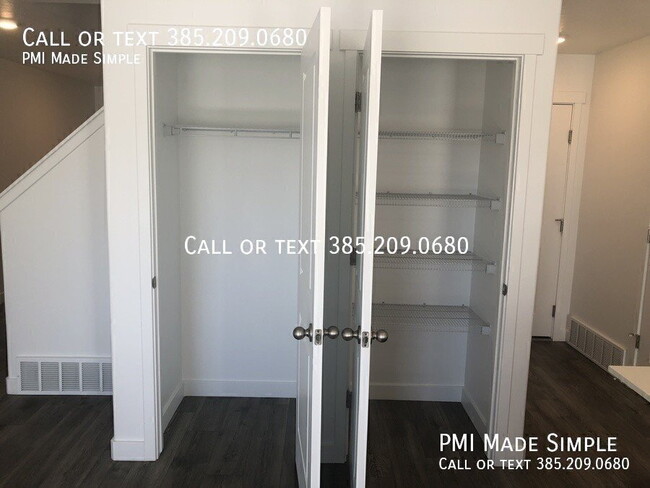 Foto del edificio - 970 W Broadleaf Dr