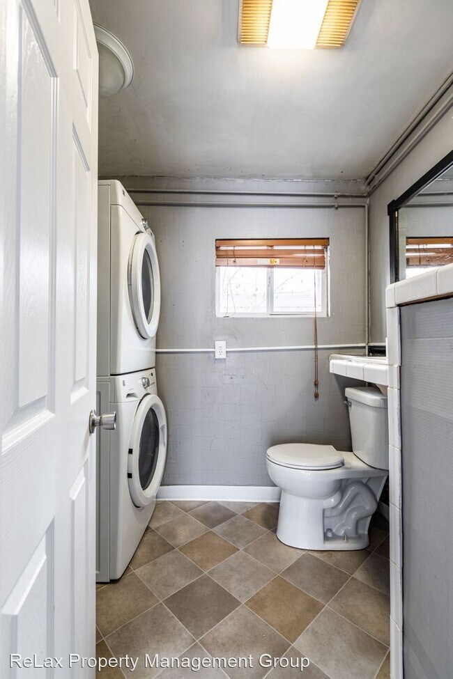 Building Photo - 1 br, 1 bath House - 2016 21st Place S