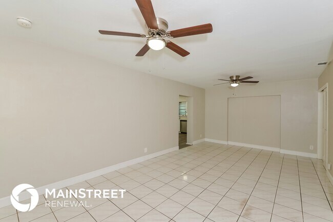 Foto del edificio - 2300 23rd Ave W