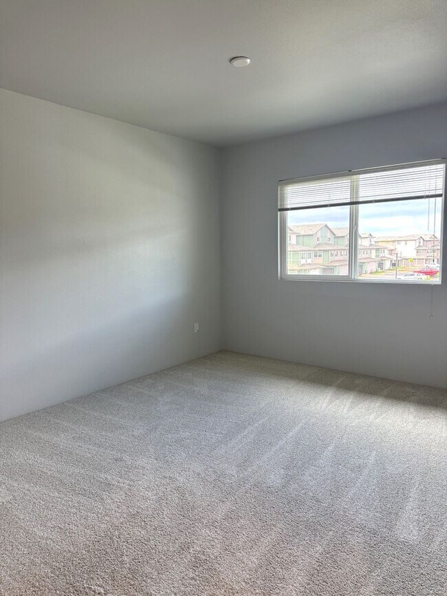 Foto del edificio - Kapili - Brand new two bedroom, two bath townhome with Garage