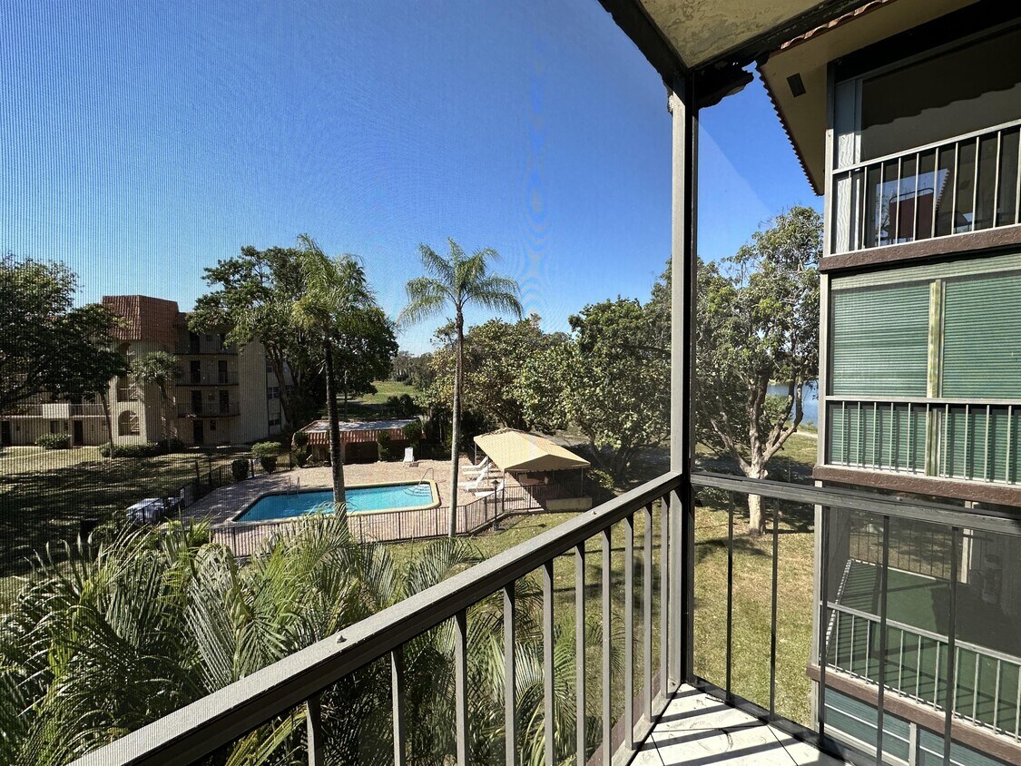 Photo - 4158 Inverrary Dr (Lauderhill, FL)