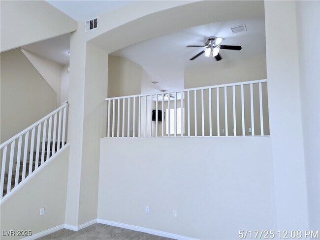Foto del edificio - 316 Fountain Crossing Ln
