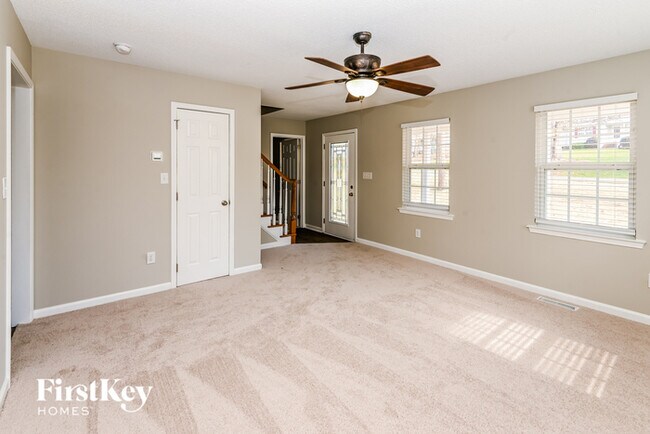 Building Photo - 203 Hickory Wood Dr