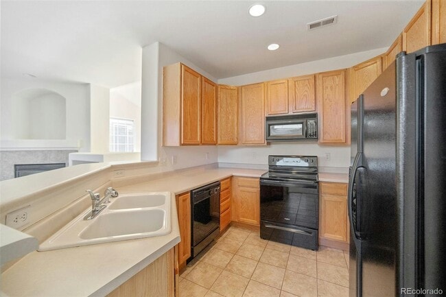 Building Photo - 361 Granby Way