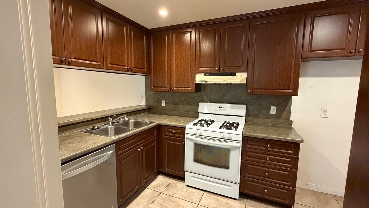 Foto del edificio - Single Family Home in Port Hueneme