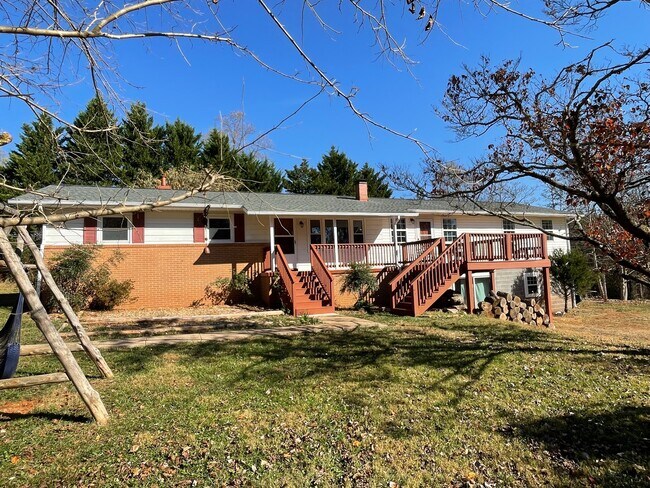 Foto del edificio - 3029 Scottsville Rd