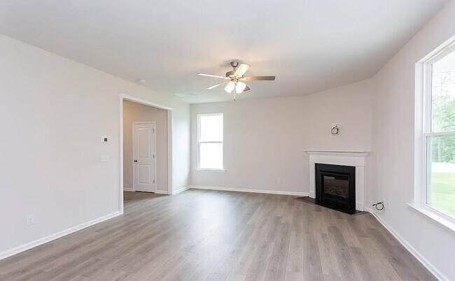 Building Photo - 263 Streamliner Blvd