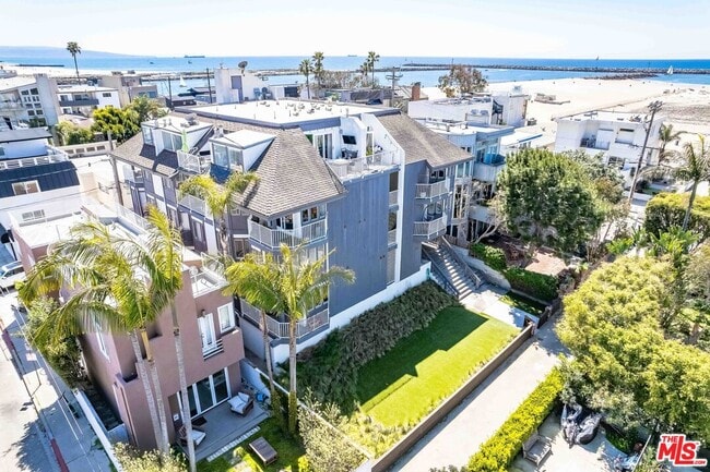 Foto del edificio - 24 Westwind St