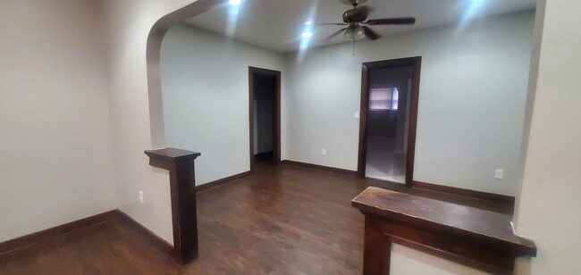 Foto del edificio - Large 3 bedroom House!