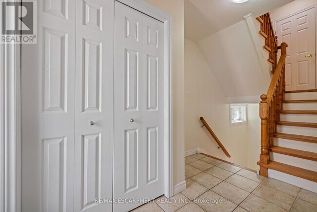 Building Photo - 695 Wild Ginger Ave