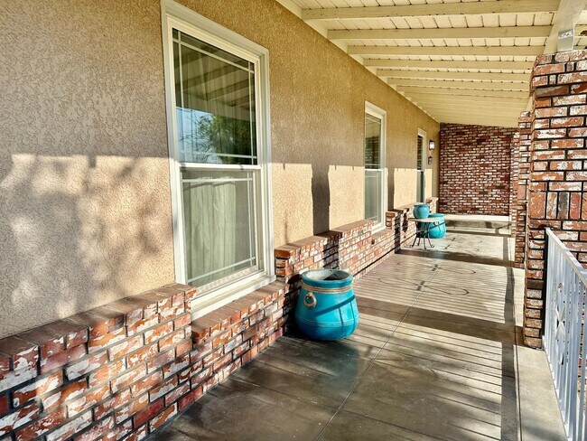 Foto del edificio - 4 br, 2 bath House - 1120 S Clovis Ave