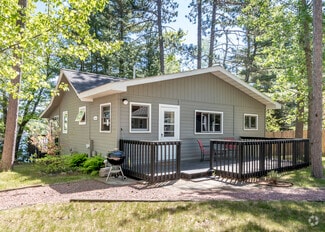 Building Photo - 9484 Country Club Rd