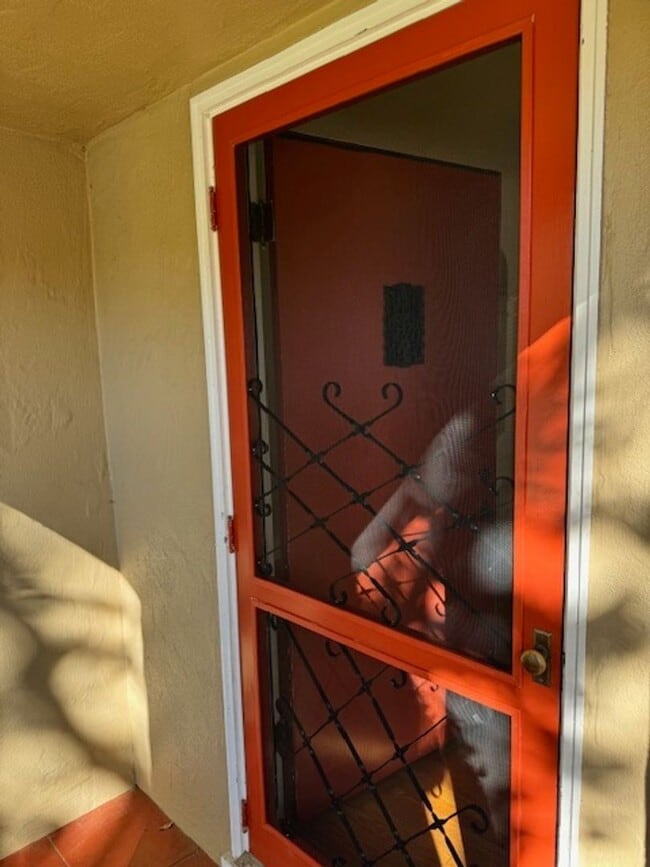 Building Photo - Beautiful Old Town Napa Two Bedroom House