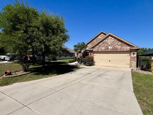 Foto del edificio - 15518 Echo Ln