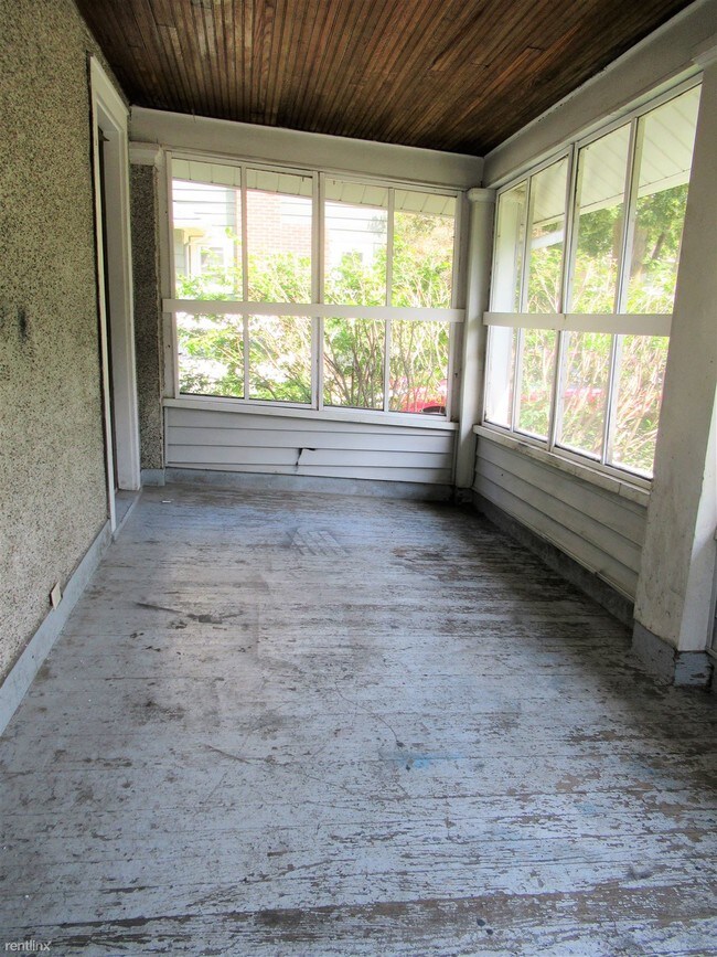 Building Photo - 4 br, 1.5 bath House - 1423 S University Ave