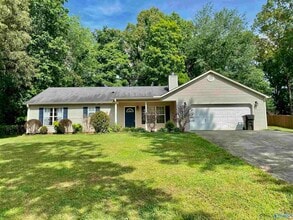 Building Photo - 225 Old Country Ct
