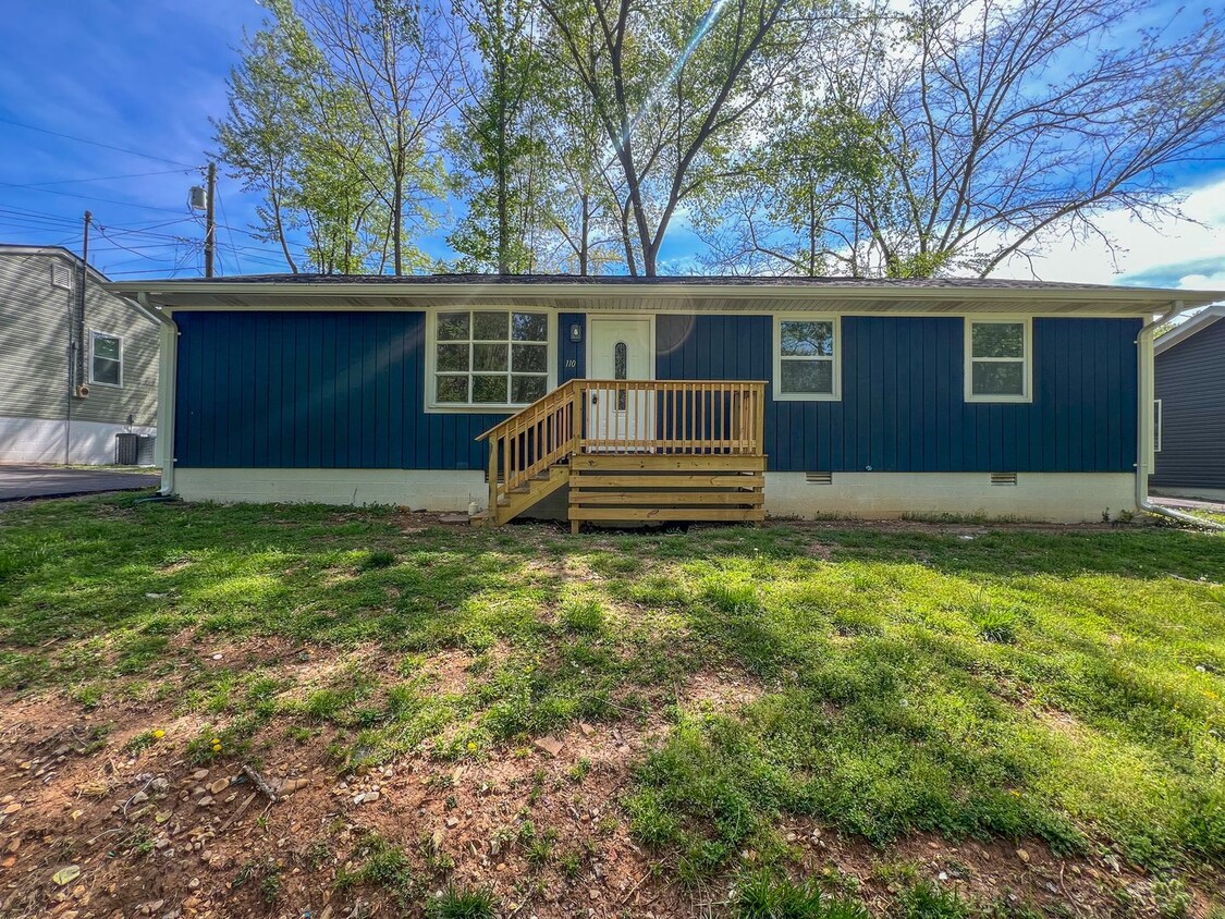 Primary Photo - Completely Remodeled Home in Clarksville, ...