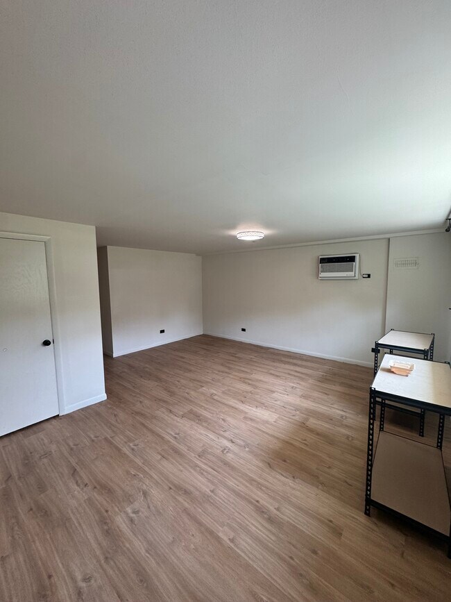 Foto del edificio - 8536 W Berwyn Ave