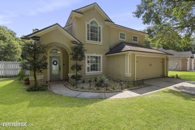 Building Photo - 3 br, 2 bath House - 12235 R Marbon Estate...
