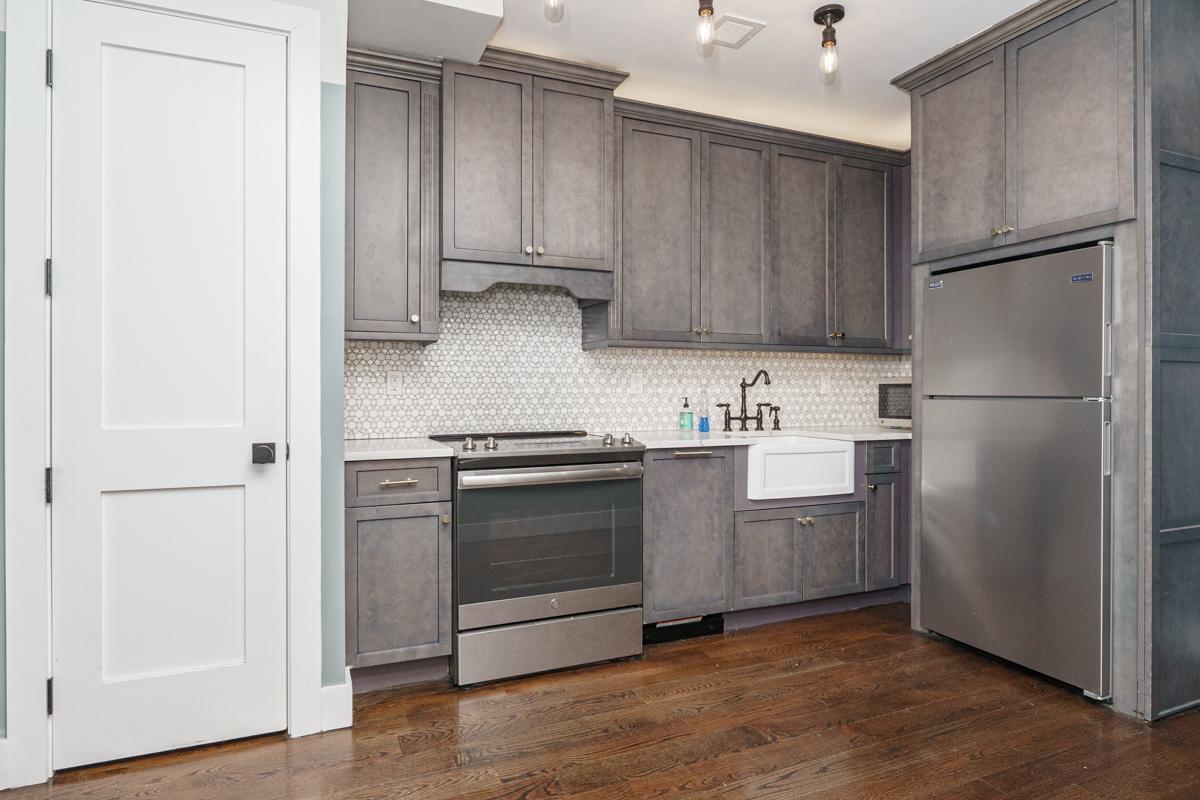 Foto principal - 187 Kent Ave