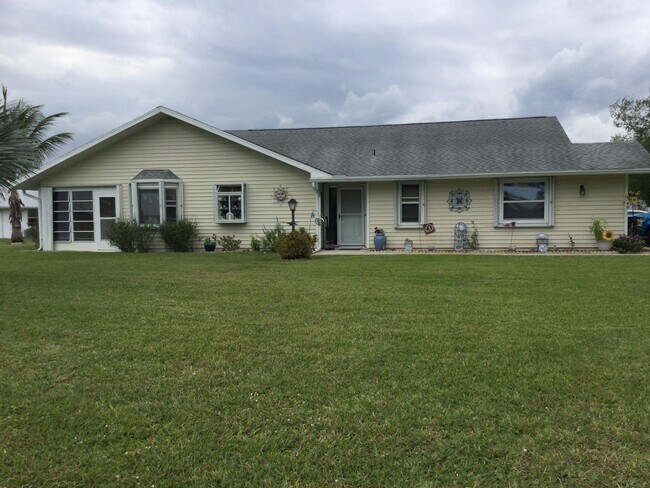 Foto del edificio - 3882 SE Canvasback Pl