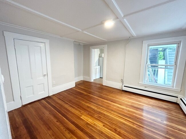 Building Photo - 13 Saratoga St