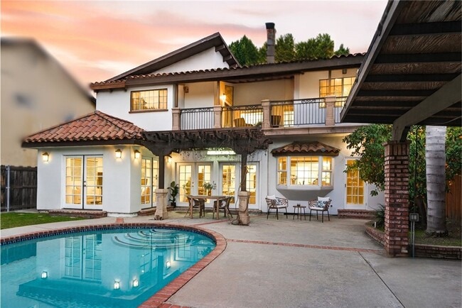 Foto del edificio - 4115 Laurelgrove Ave