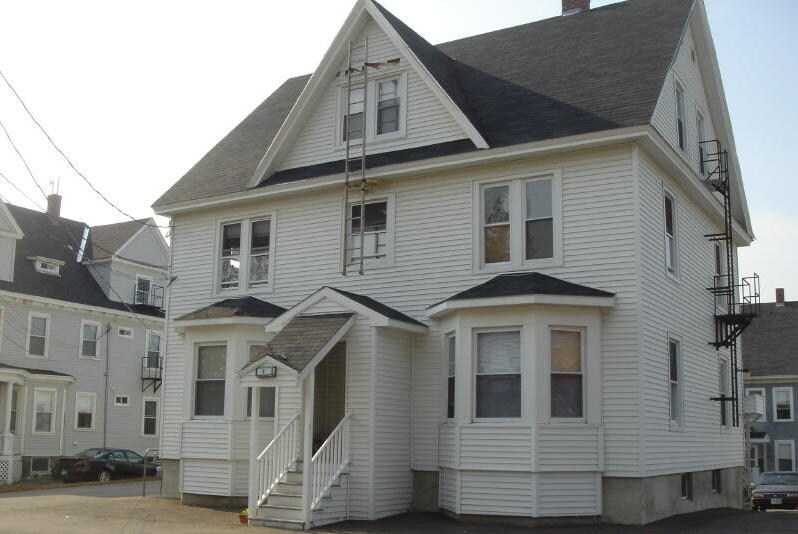 5 Arch St Unit 2, Northfield, NH 03276 Room for Rent in Northfield, NH