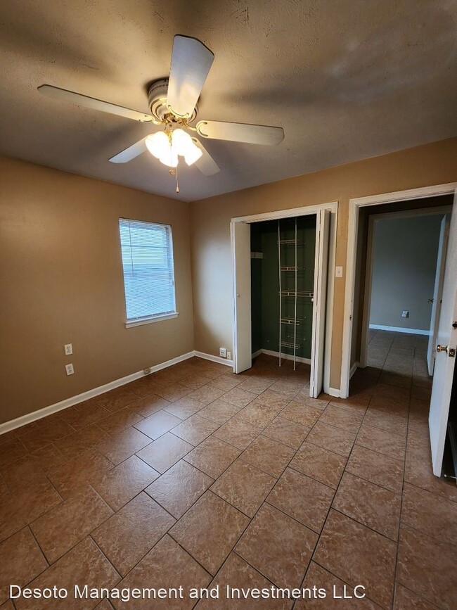 Building Photo - 3 br, 1 bath House - 8605 Southaven Circle...