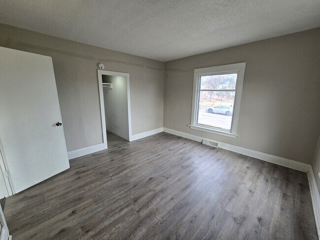 Foto del edificio - 1324 South St