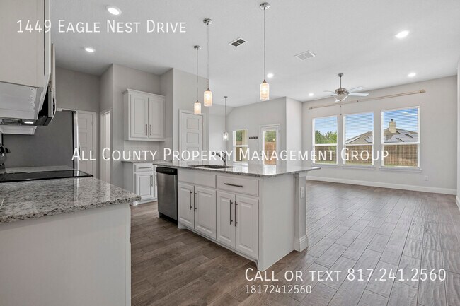 Foto del edificio - 1449 Eagle Nest Dr