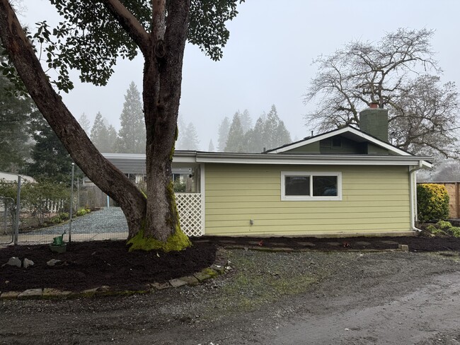 Foto del edificio - 2000 Lampman Rd