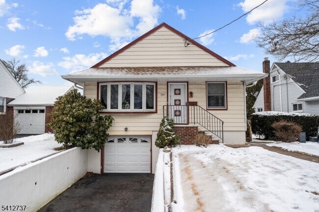 Foto del edificio - 784 Cherry St