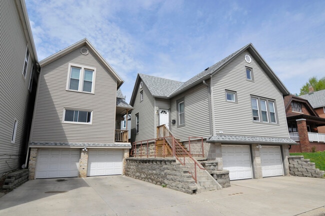 1743 on left. - 1743 S 2nd St
