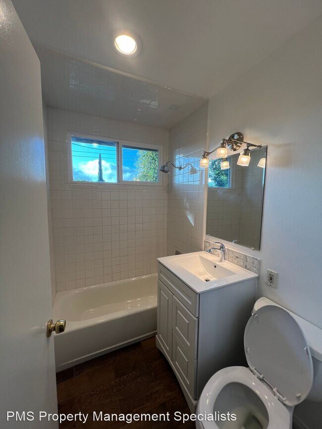 Building Photo - 3 br, 2 bath House - 4206 Carlotta Street