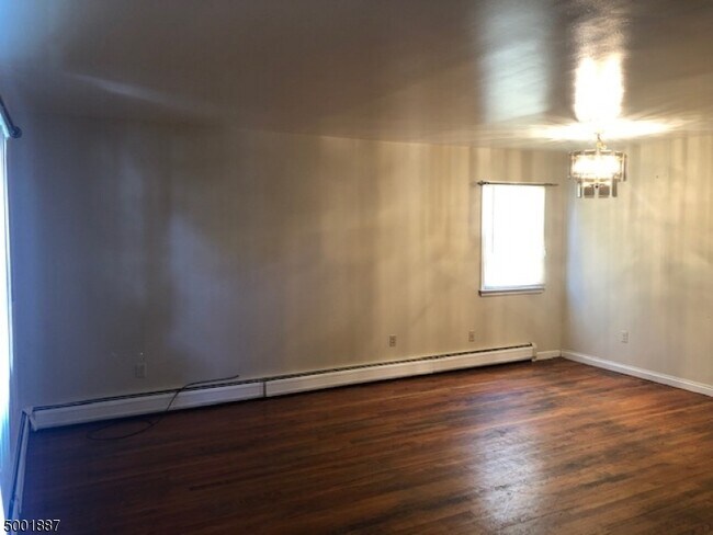 Foto del edificio - 80 Sunset Ave