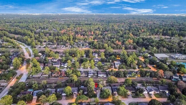 Building Photo - 15011 Cypress Ridge Dr