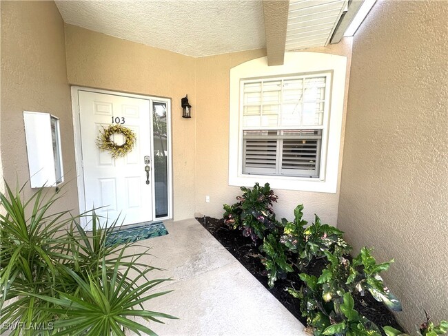 Foto del edificio - 2880 Cypress Trace Cir